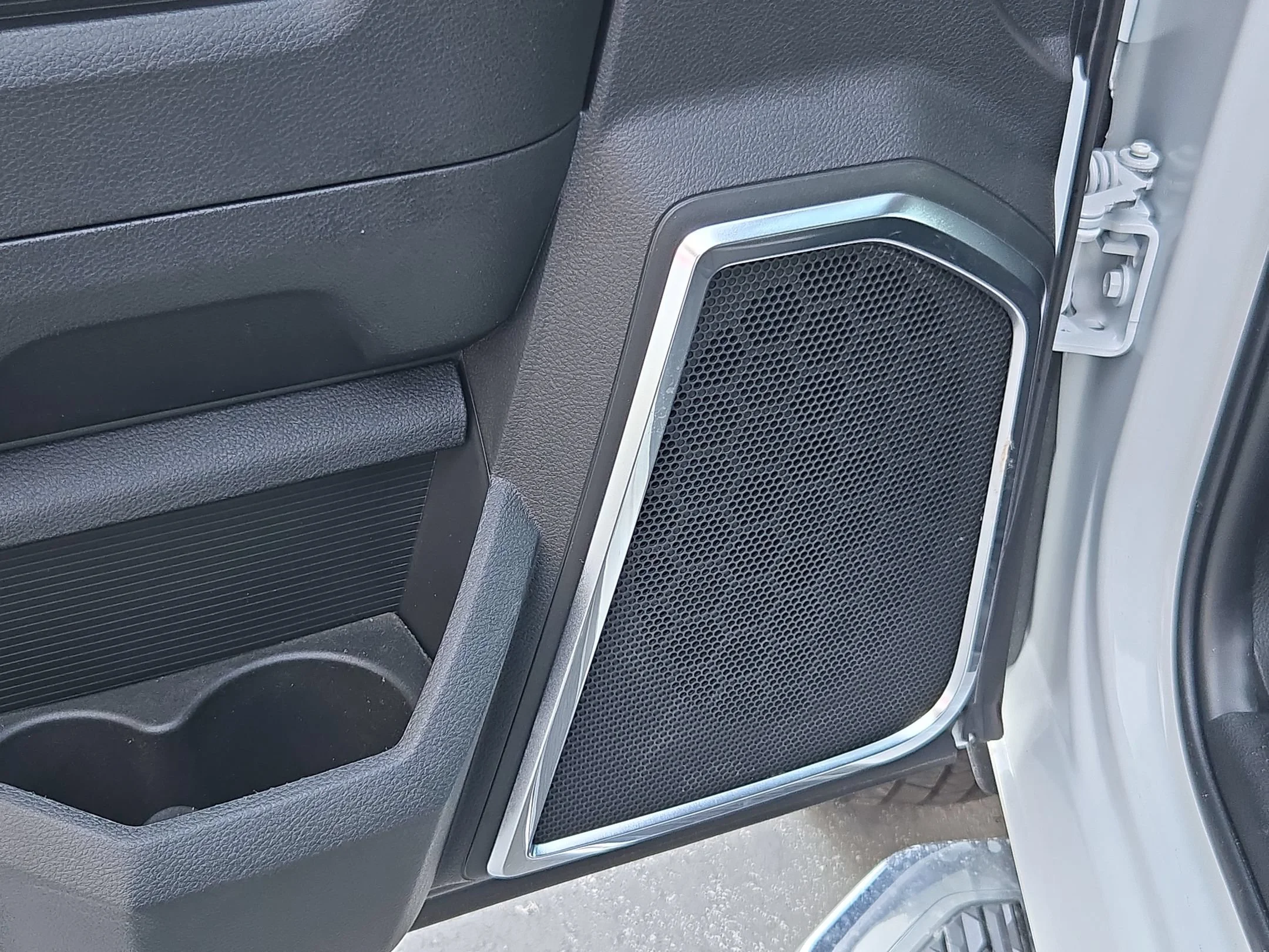 New 2026 Bright White Clearcoat Ram Laramie image 21