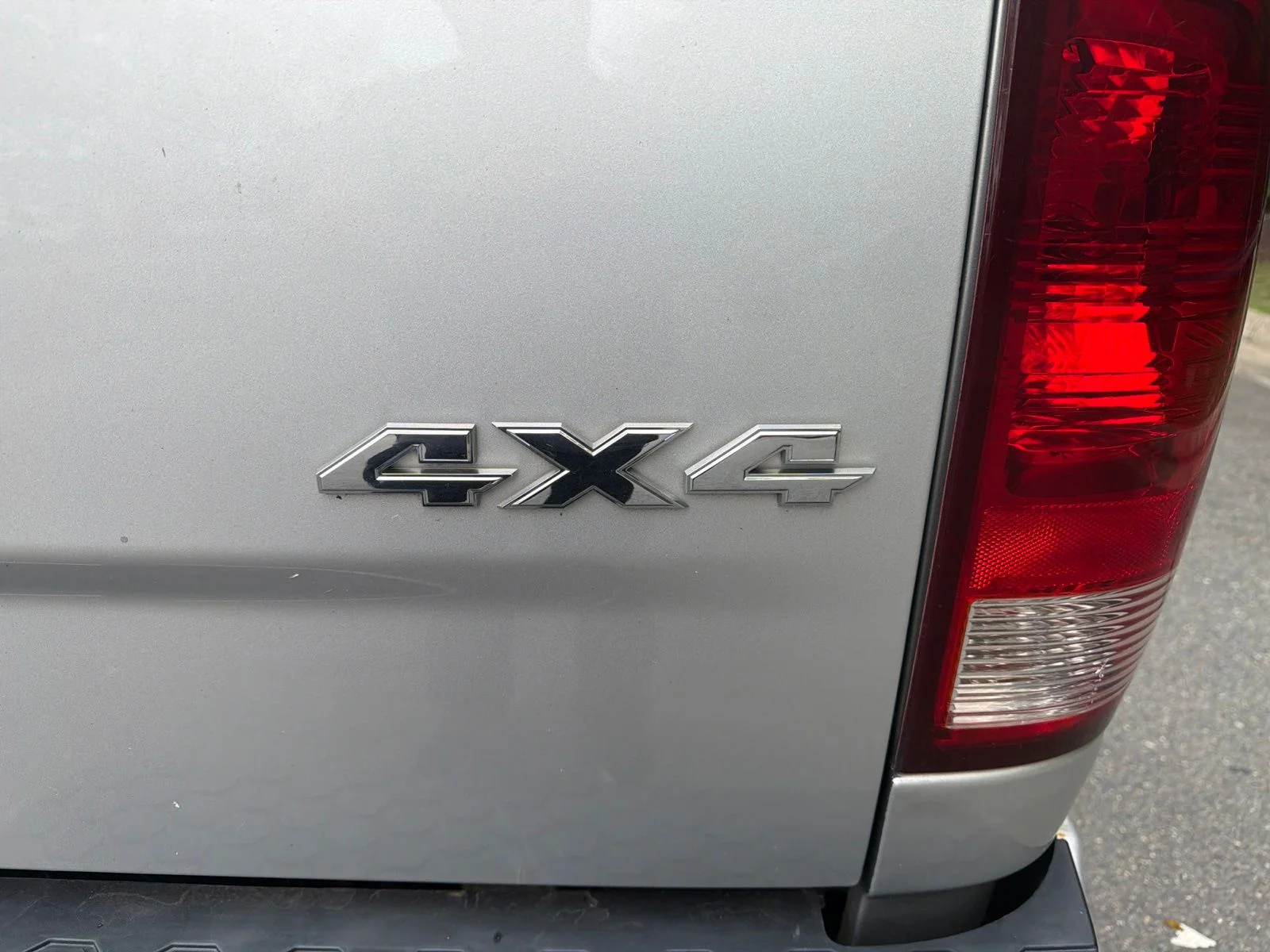 Used 2013 Bright Silver Metallic Ram Express image 24