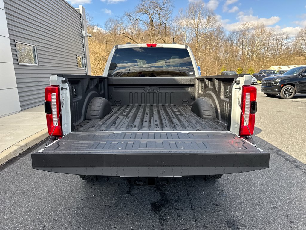 New 2026 Avalanche Ford XLT image 6
