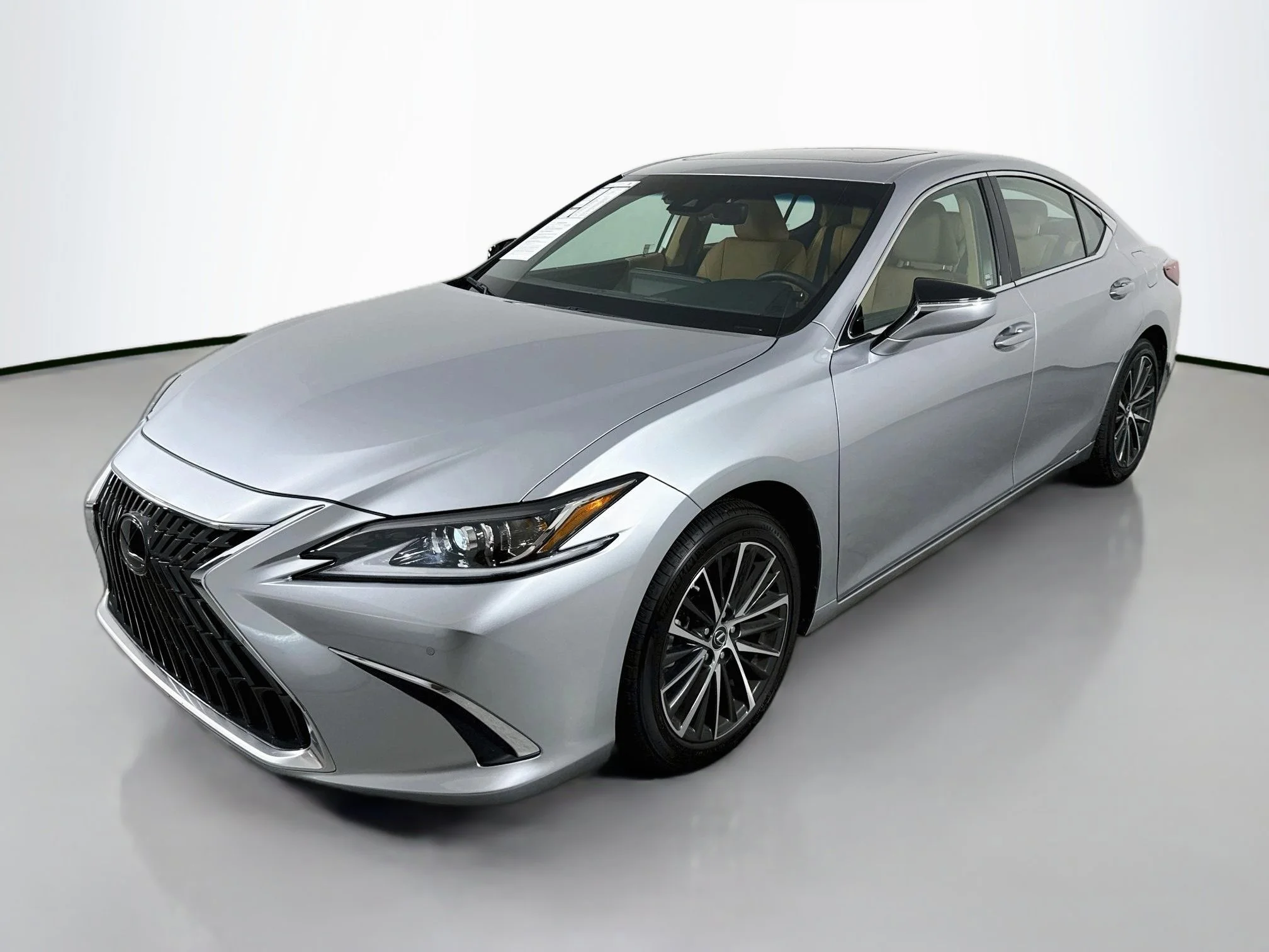 Certified Used 2025 IRIDIUM Lexus 350 image 3