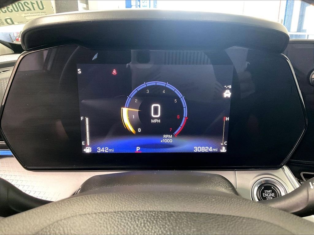 Used 2025 Gray Chevrolet LT image 25