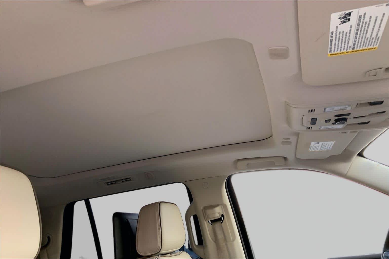 Used 2024 Onyx Black GMC Denali image 13