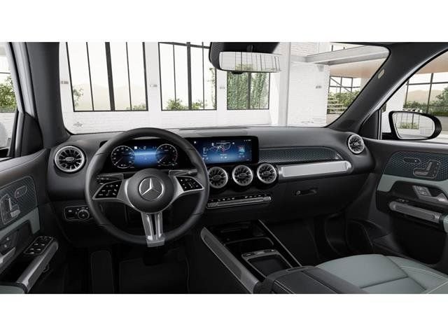 New 2026 Polar White Mercedes-Benz GLB 250 image 3