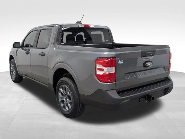 New 2026 Carbonized Gray Metallic Ford XLT image 48