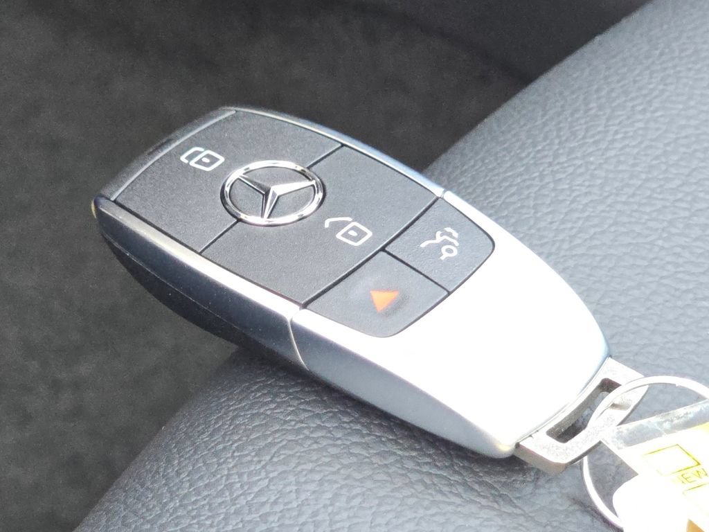 New 2026 Cirrus Silver Metallic Mercedes-Benz GLA 250 image 76
