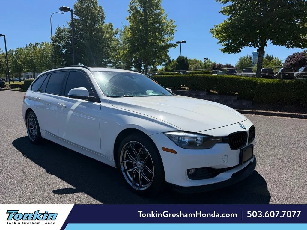 Used 2014 Alpine White BMW 328d xDrive image 1