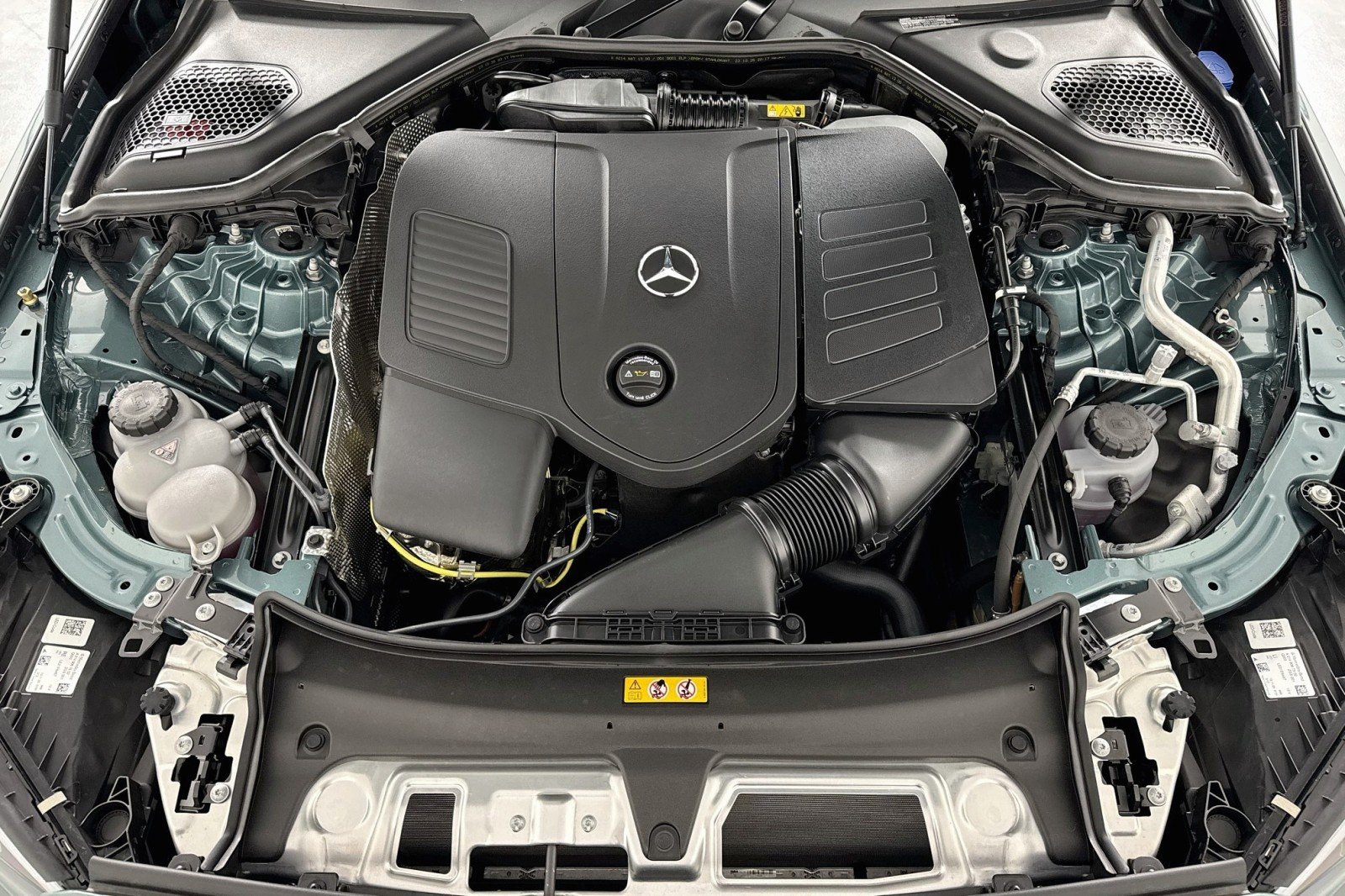 New 2026 Verde Silver Metallic Mercedes-Benz E 350 RWD Sedan image 10