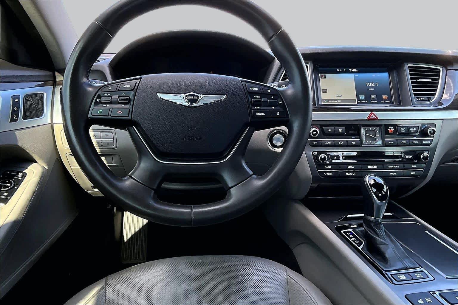 Used 2017 Casablanca White Genesis 3.8L image 6