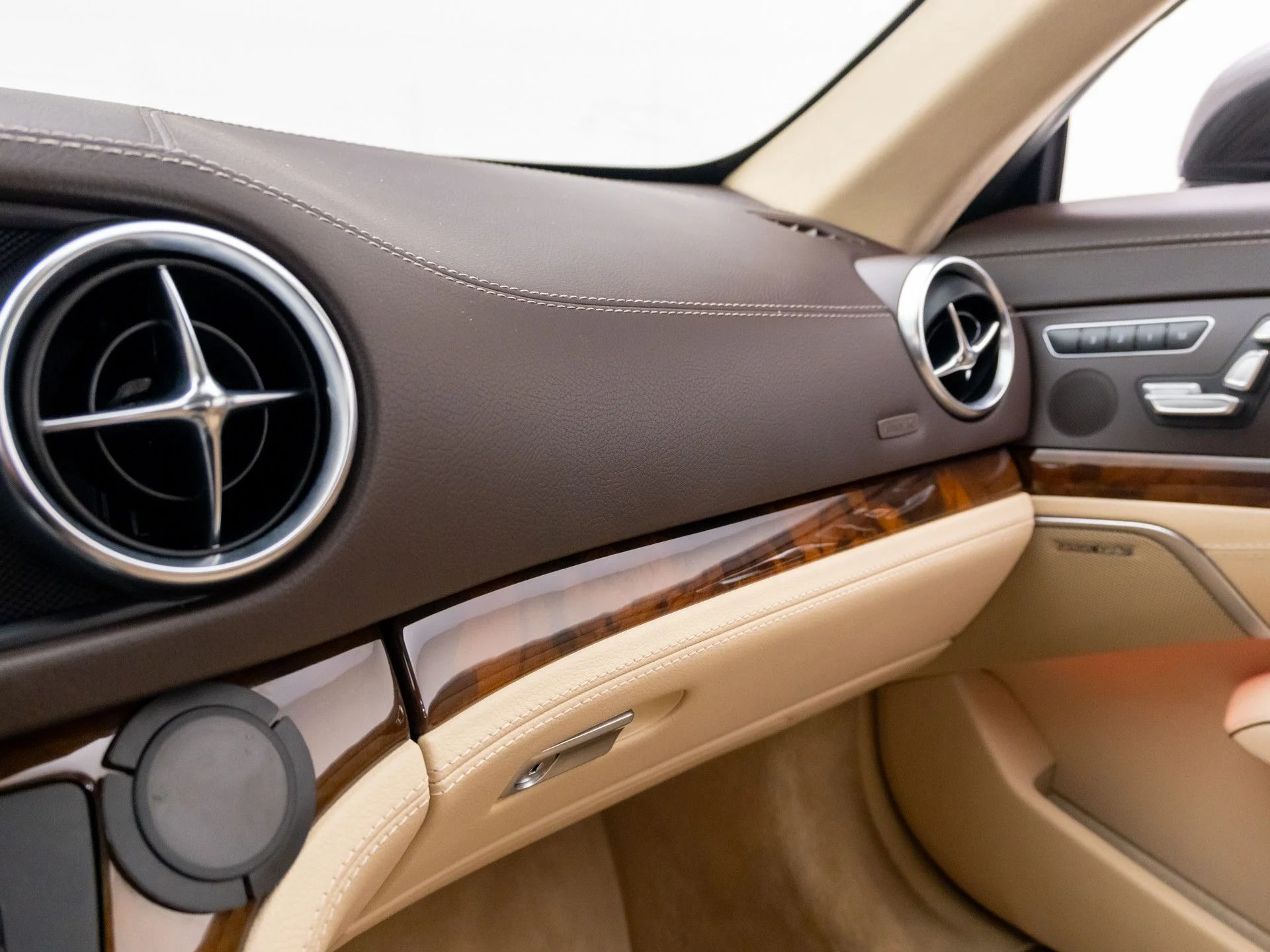 Used 2013  Mercedes-Benz SL 63 AMG® image 31