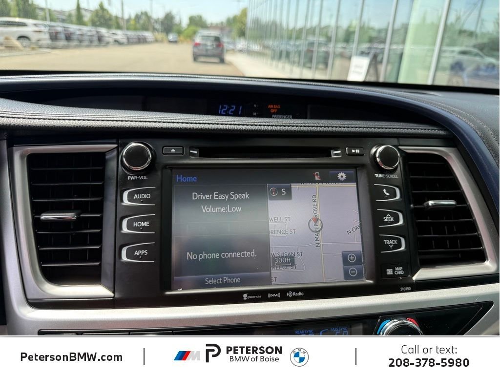 Used 2019 Green Toyota XLE image 30
