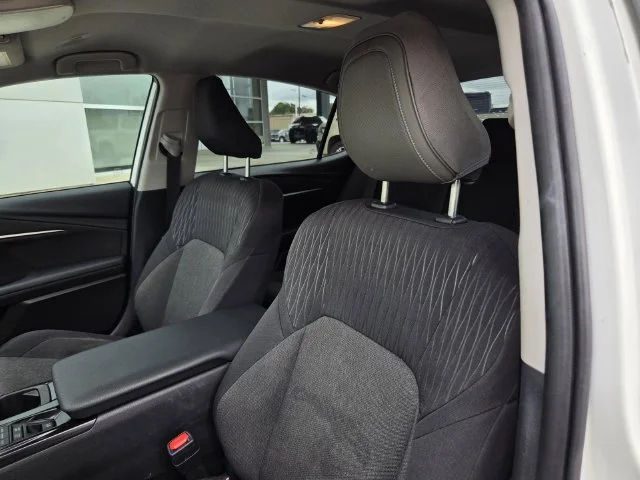 Used 2025 Ice Toyota LE image 24