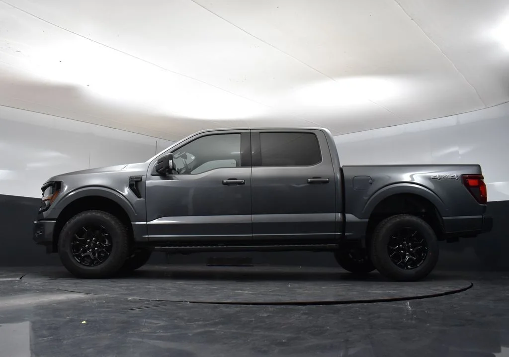 New 2026 Gray Metallic Ford XLT image 31