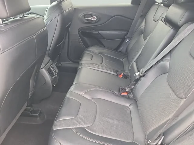 Used 2023 White Jeep Altitude Lux image 14