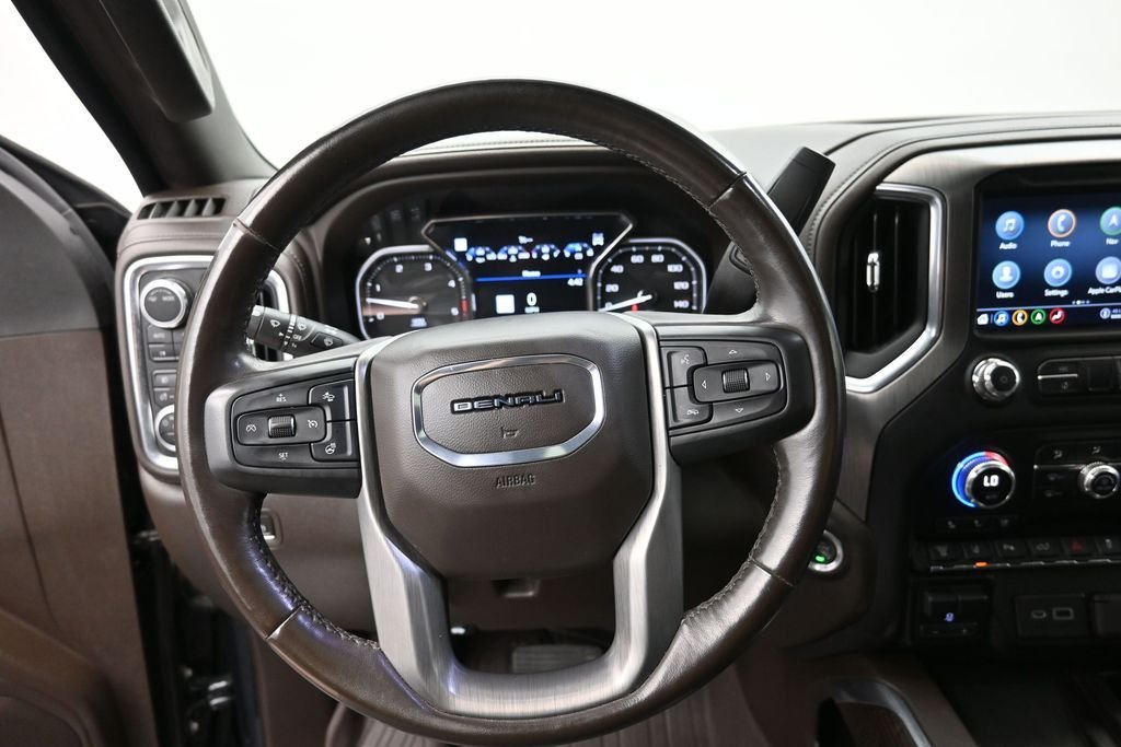 Used 2022 Green GMC Denali image 6