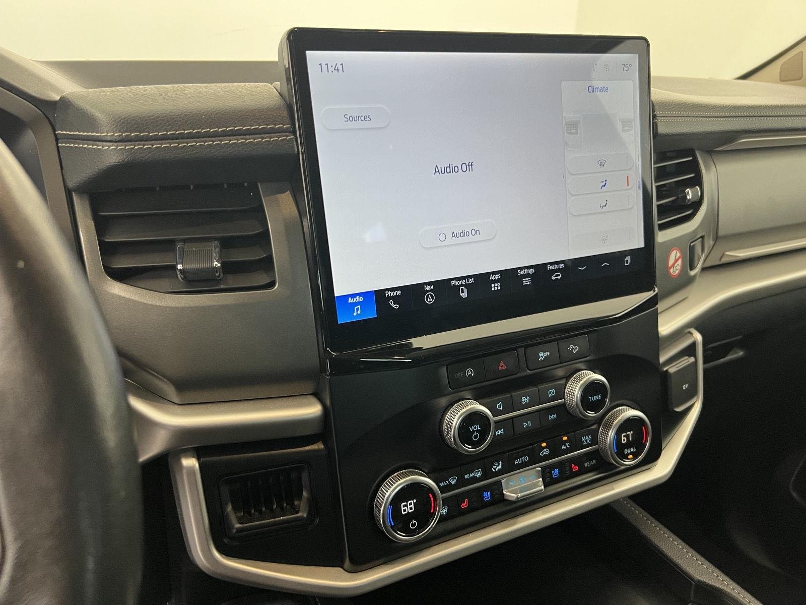 2024 Ford Expedition XLT - Photo 16
