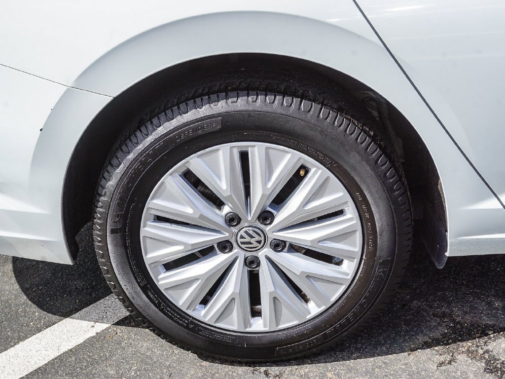 Used 2019 White Volkswagen 1.4T S image 8