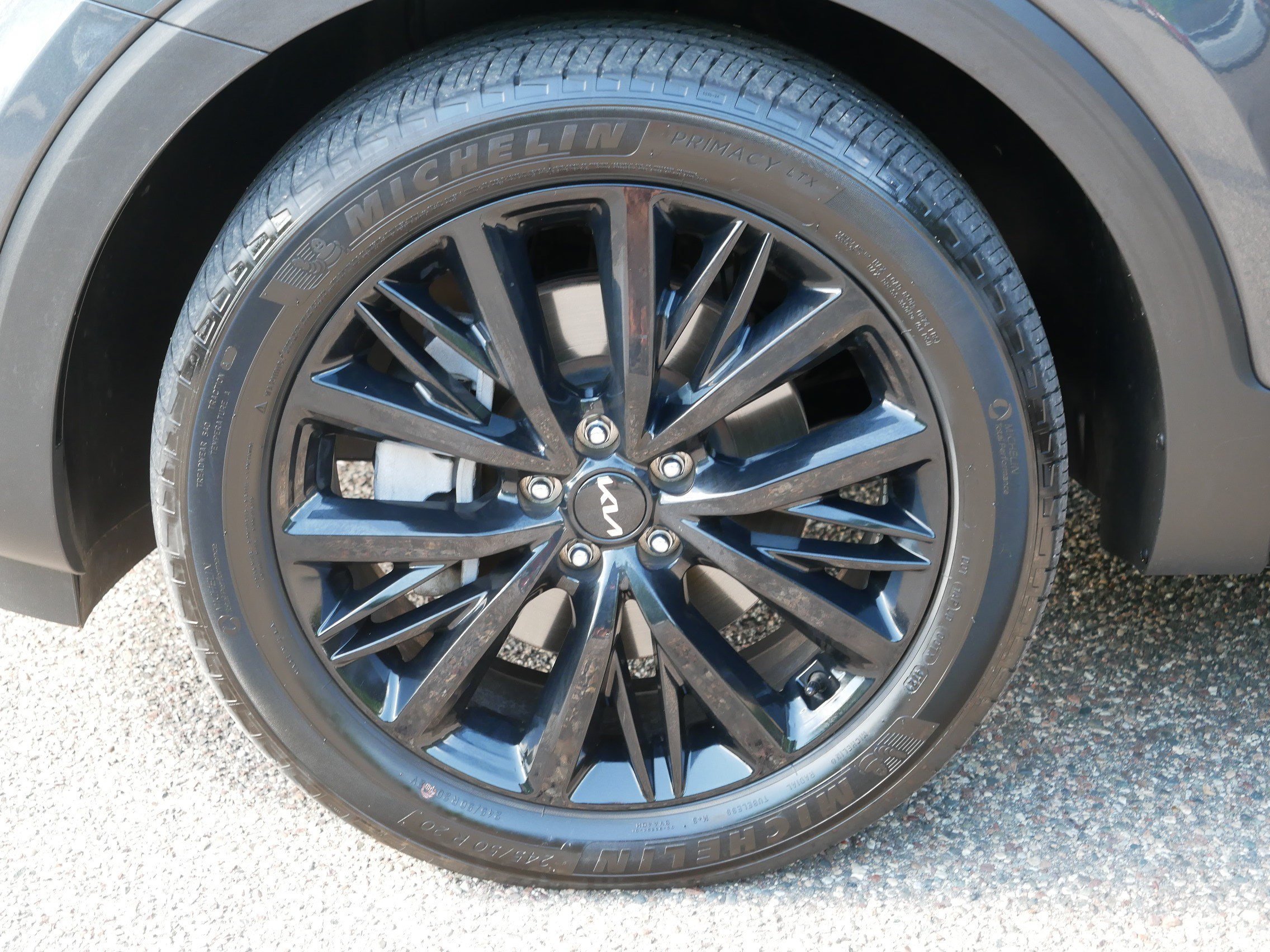 Certified Used 2022 Gravity Grey Kia SX image 15