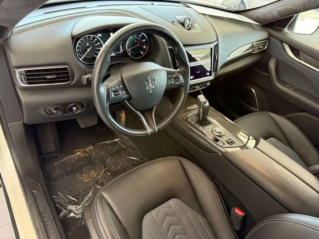Used 2022 Bianco Maserati GT image 18