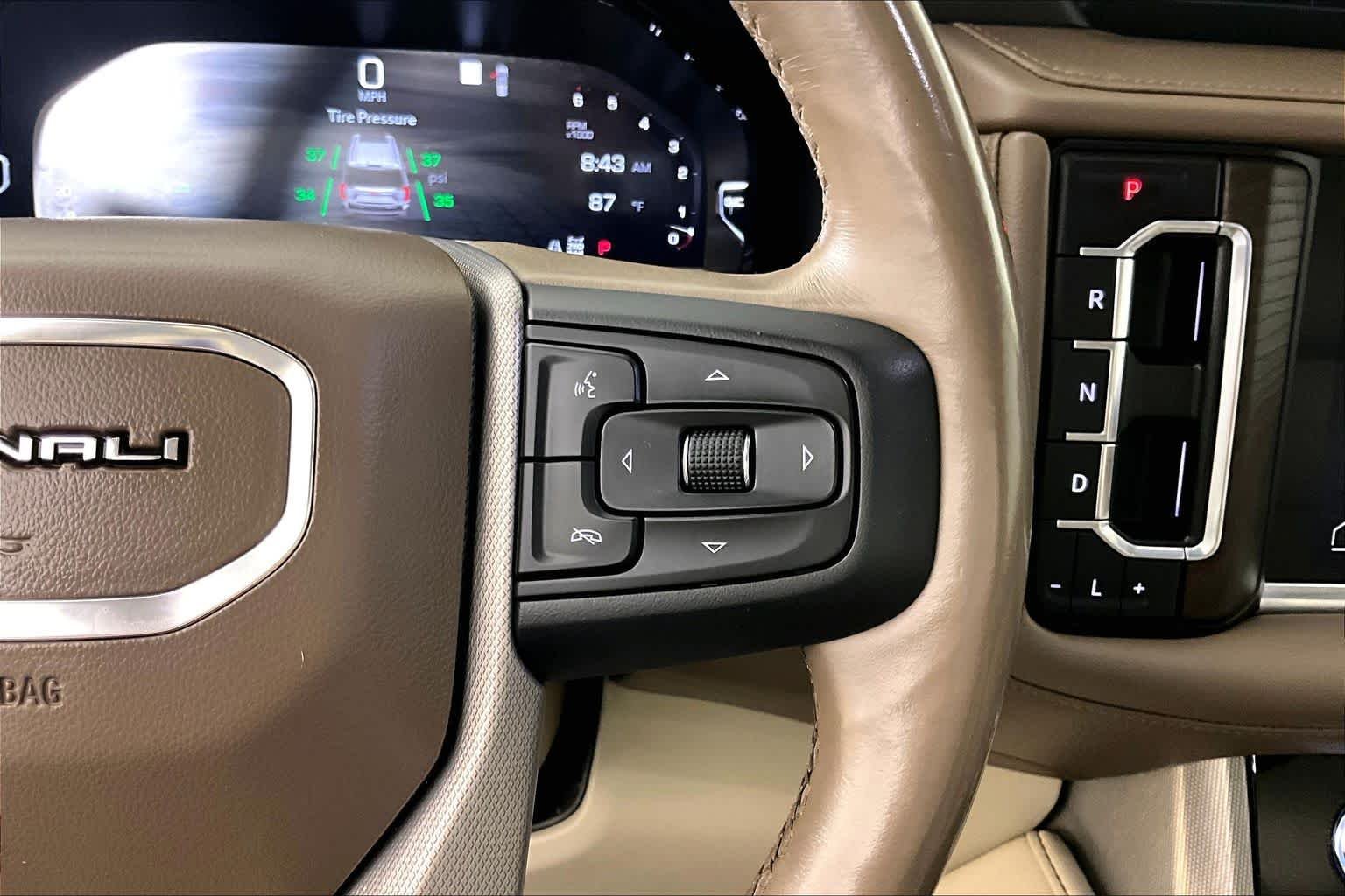 2022 GMC Yukon XL Denali - Photo 24