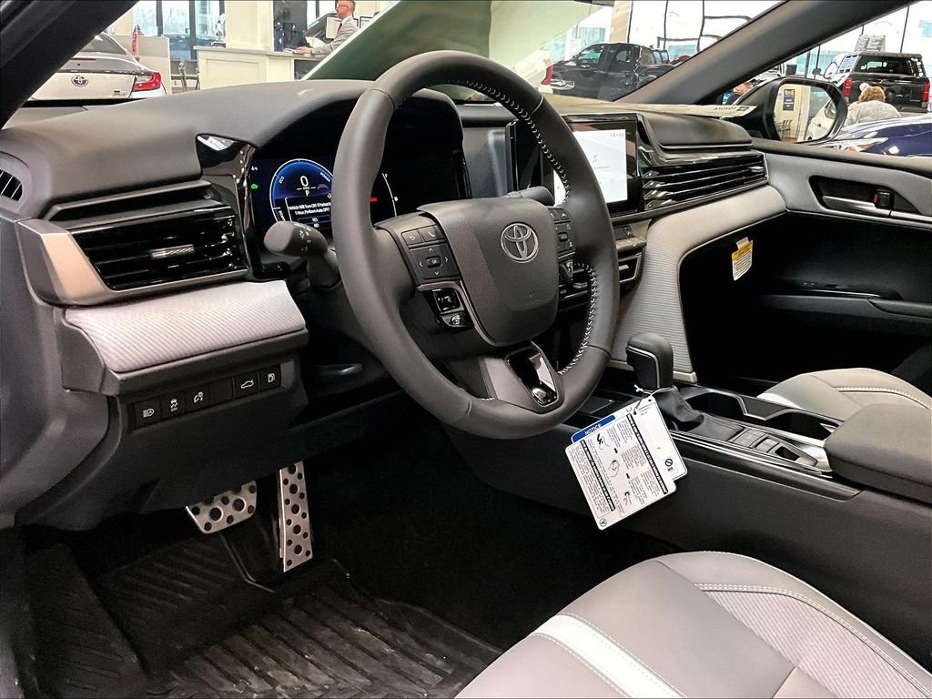New 2026 Ocean Gem Toyota SE image 9