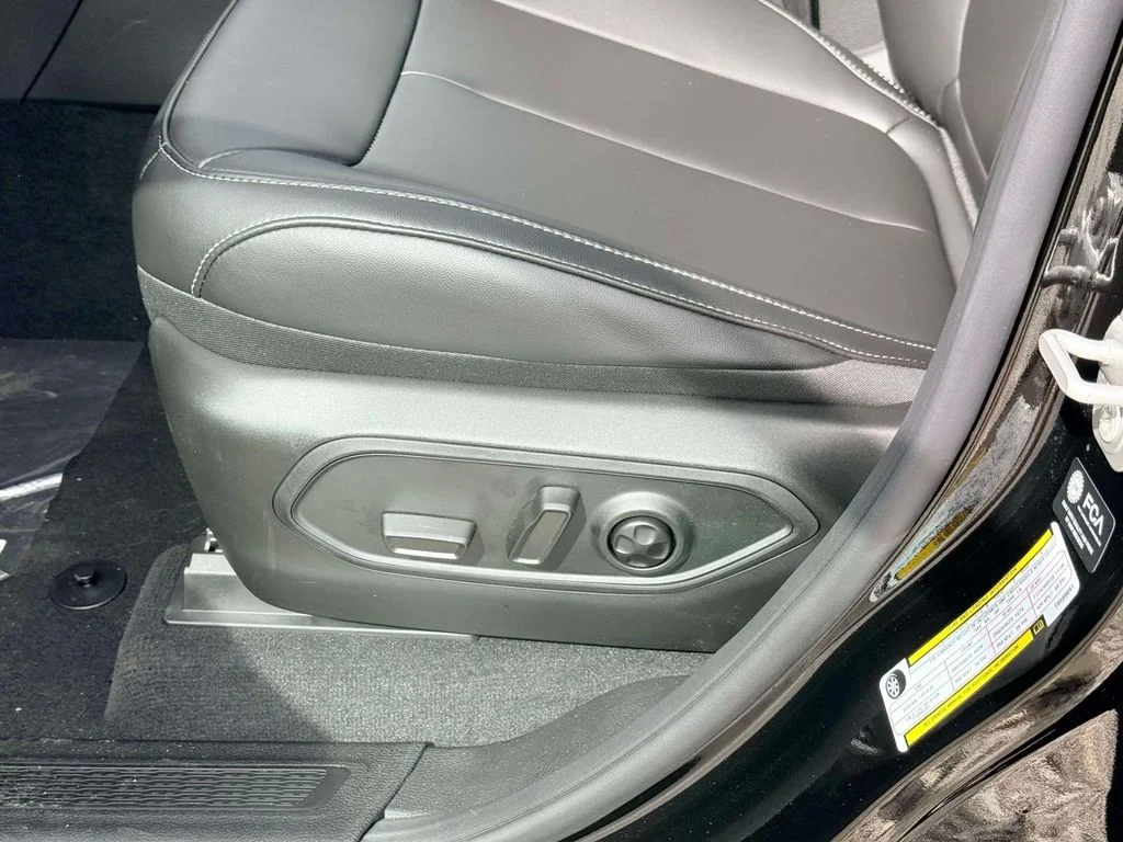 New 2026 Black Jeep Limited image 16