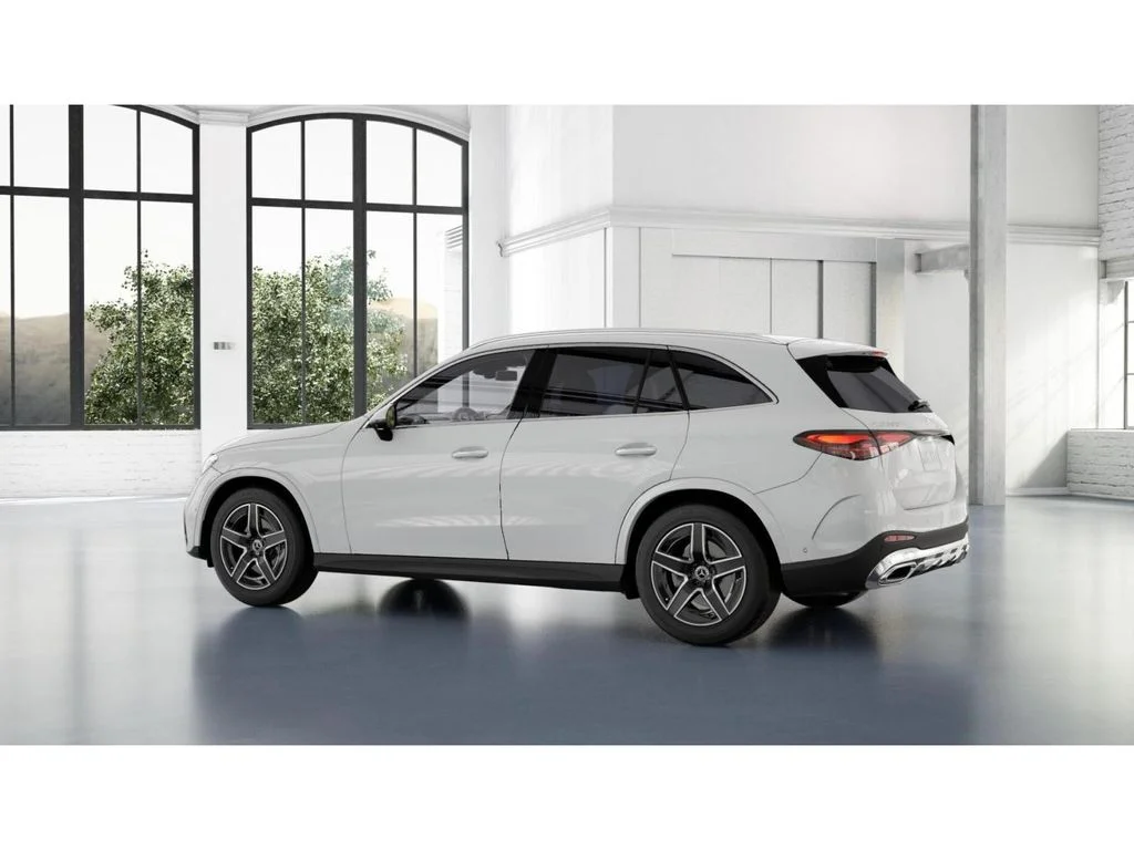 New 2027 White Mercedes-Benz GLC 300 image 31