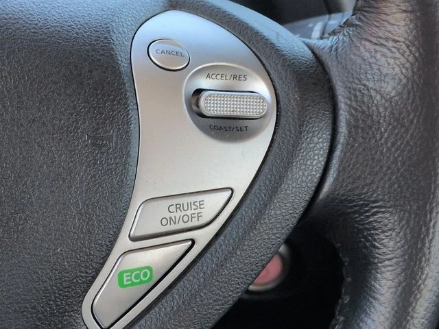 Used 2015 Glacier White Nissan SV image 24