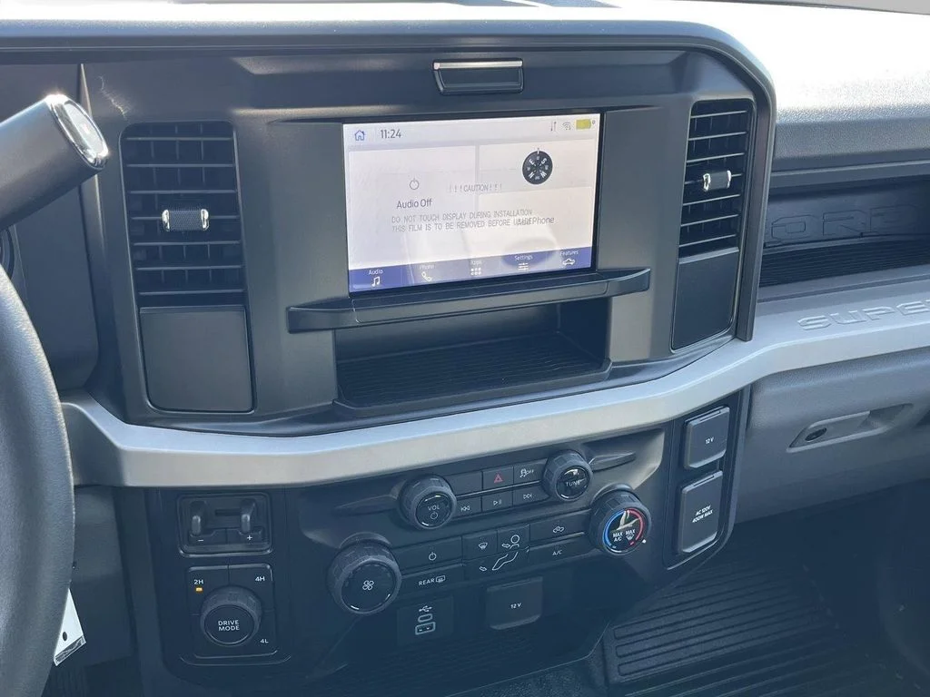 New 2026 Oxford White Ford F-450® XL image 27
