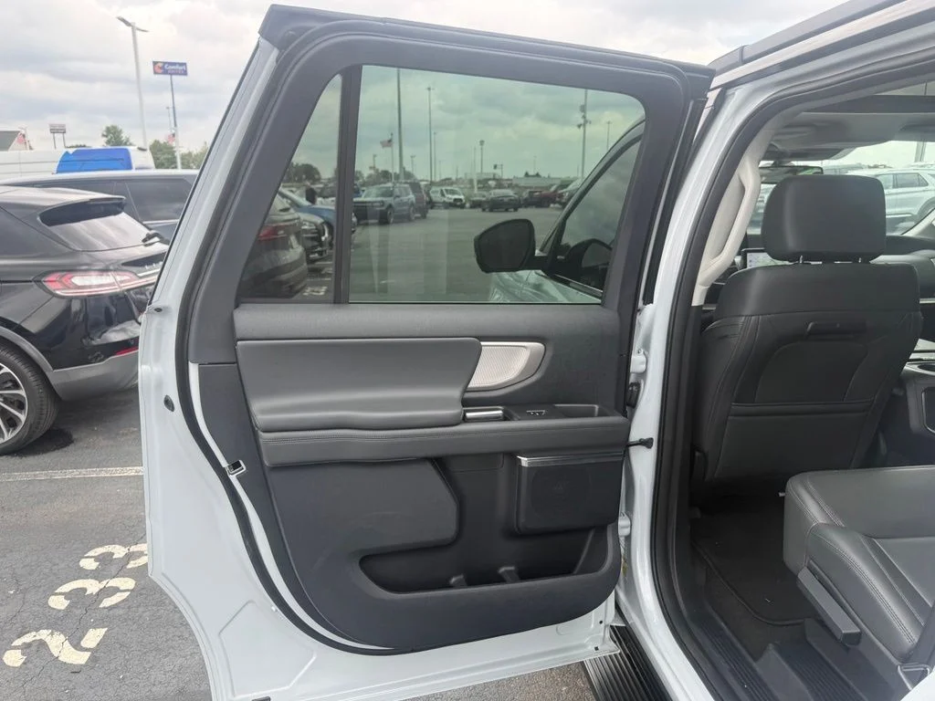 New 2026 Space Silver Metallic Ford MAX Active image 35