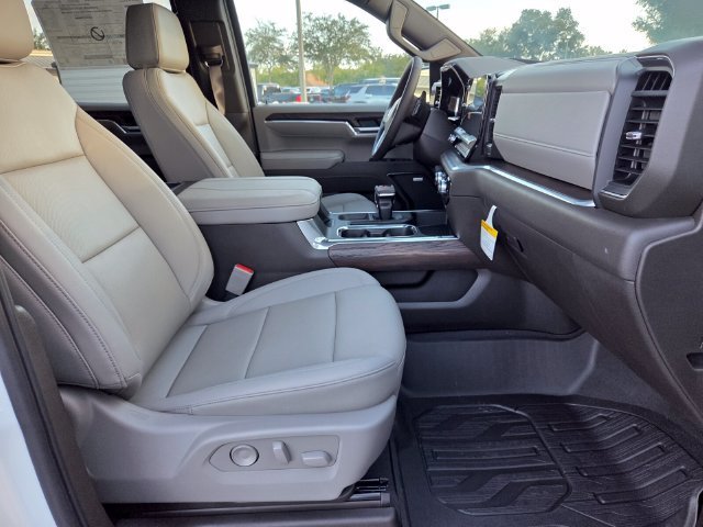 2026 GMC Sierra 1500 SLT - Photo 17