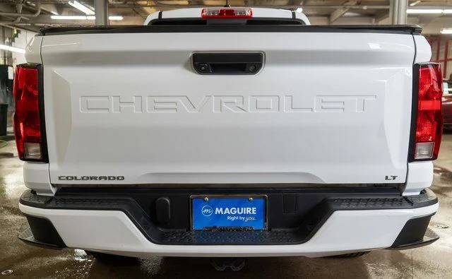 Used 2023 White Chevrolet LT image 7