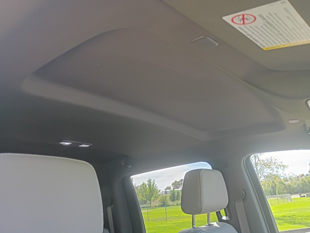 Used 2021 Summit White Chevrolet LTZ image 13