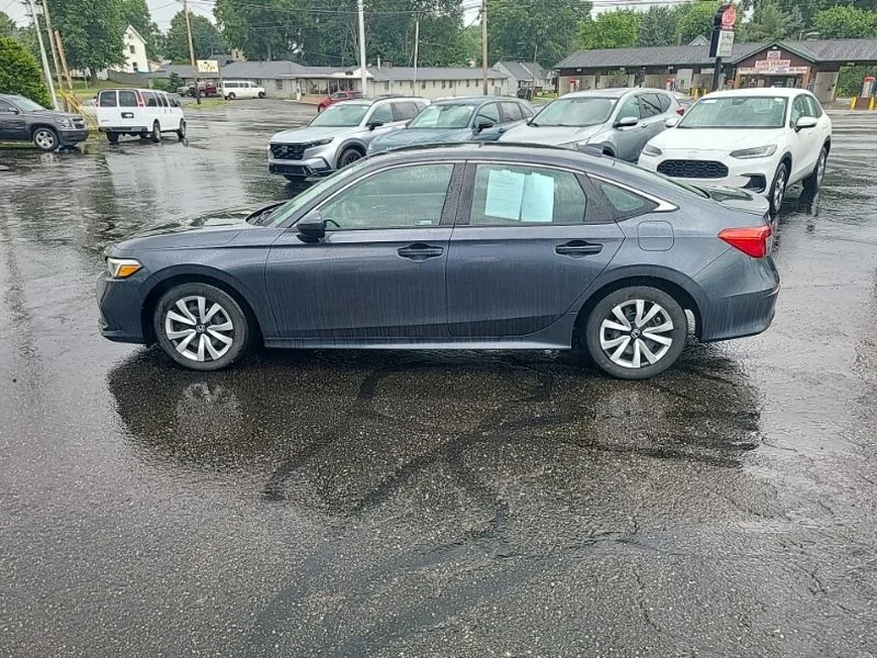 Used 2024  Honda LX image 3
