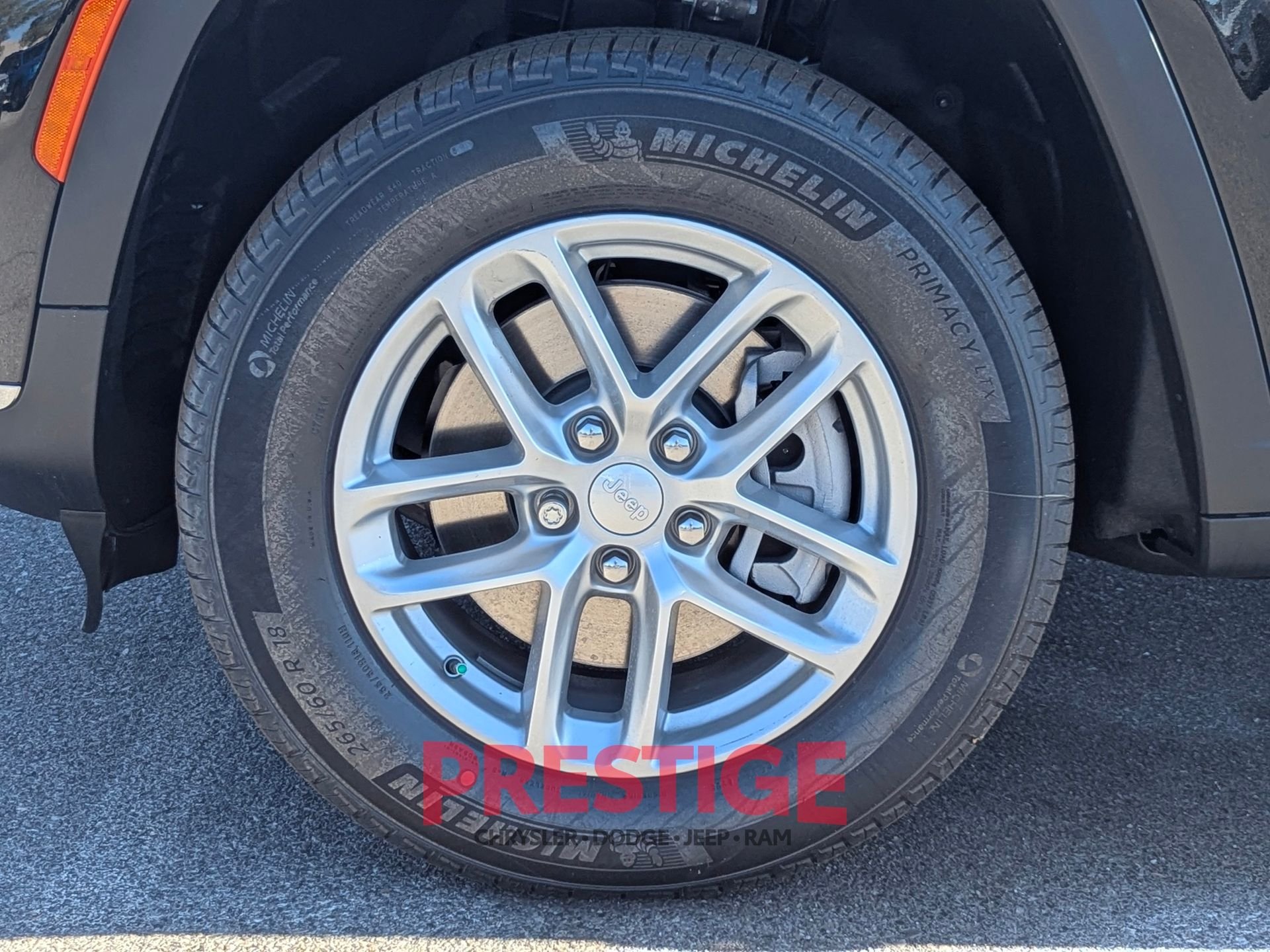 New 2026 Diamond Black Crystal Pearlcoat Jeep Laredo image 11