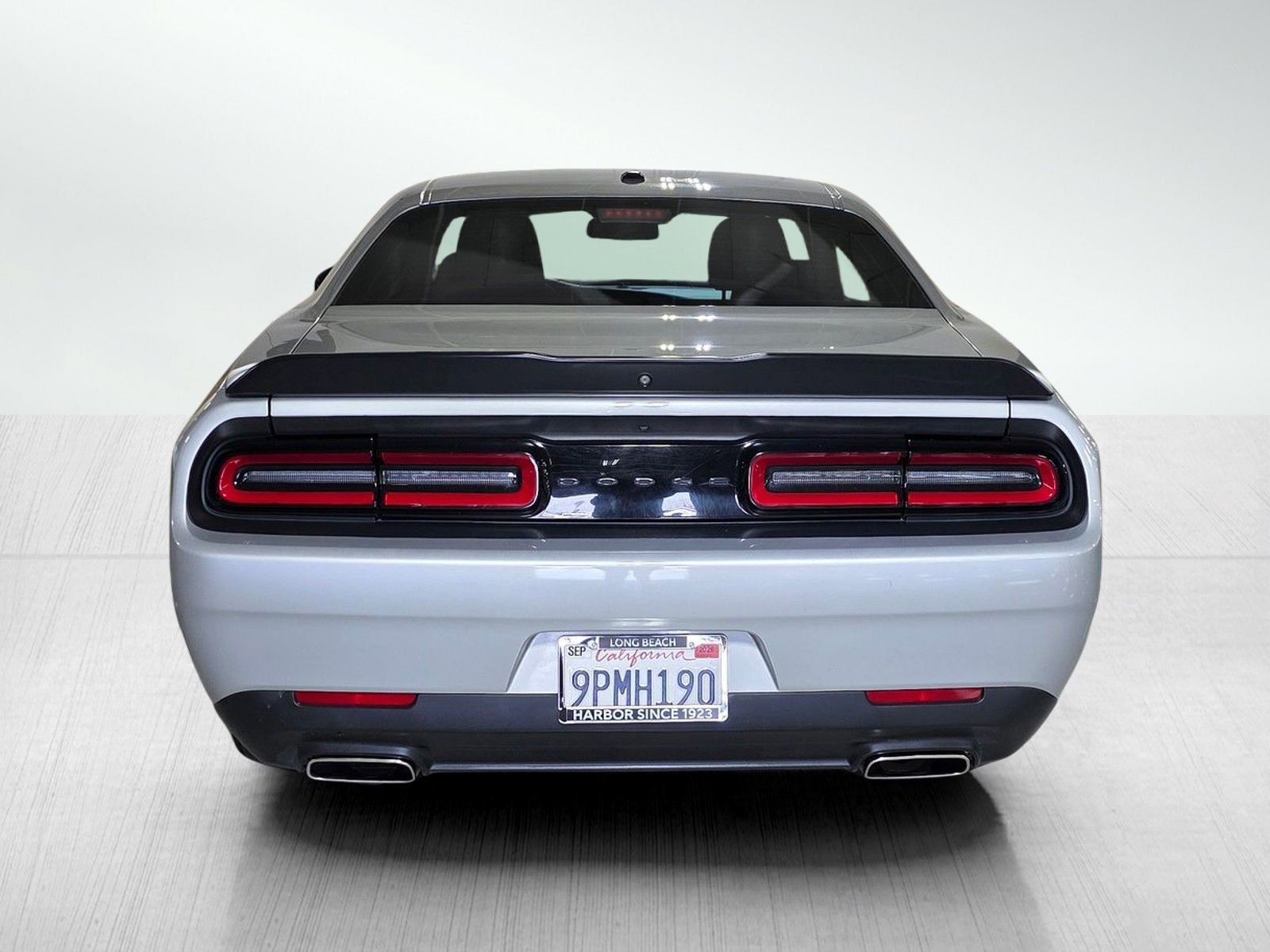 Used 2022  Dodge SXT image 6