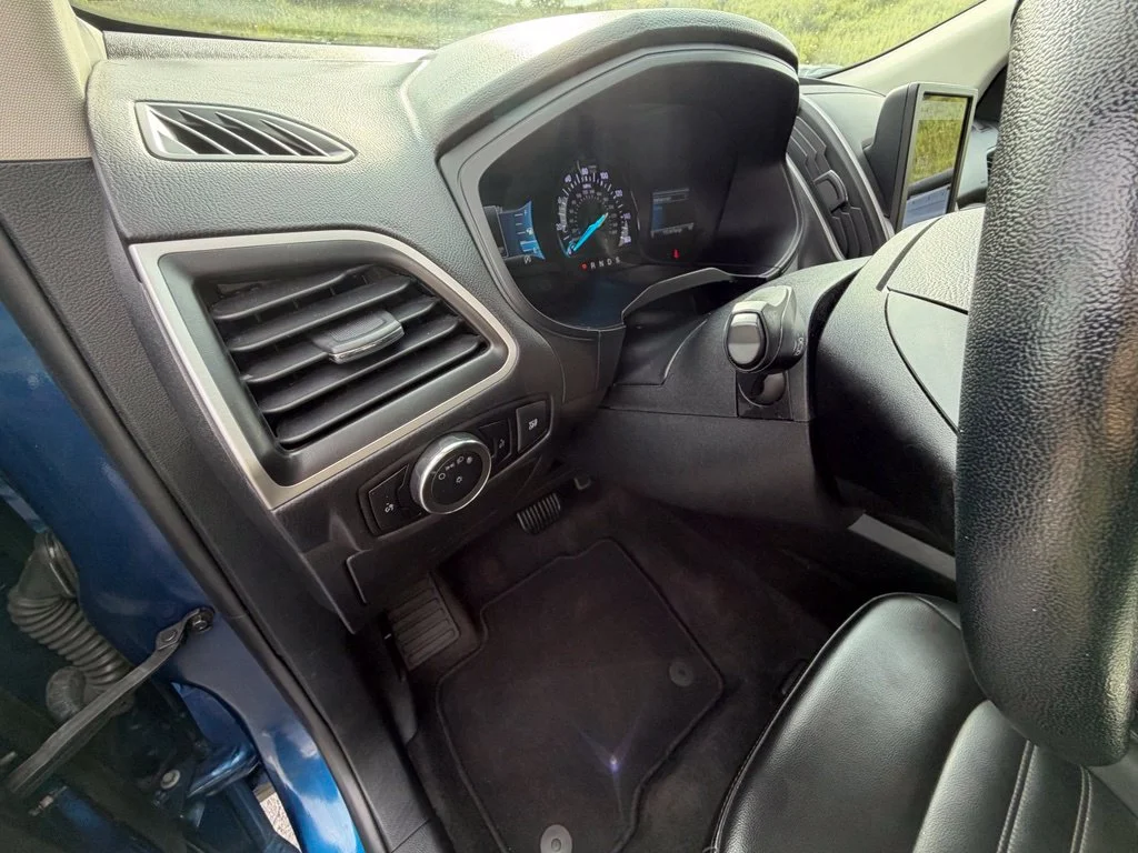 Used 2024 Blue Ford SEL image 22