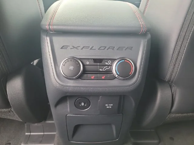 New 2027 Gray Metallic Ford ST-Line image 17