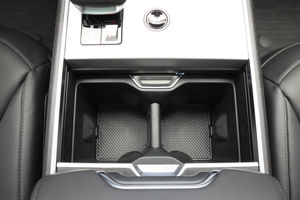 2026 Land Rover Range Rover SE - Photo 26