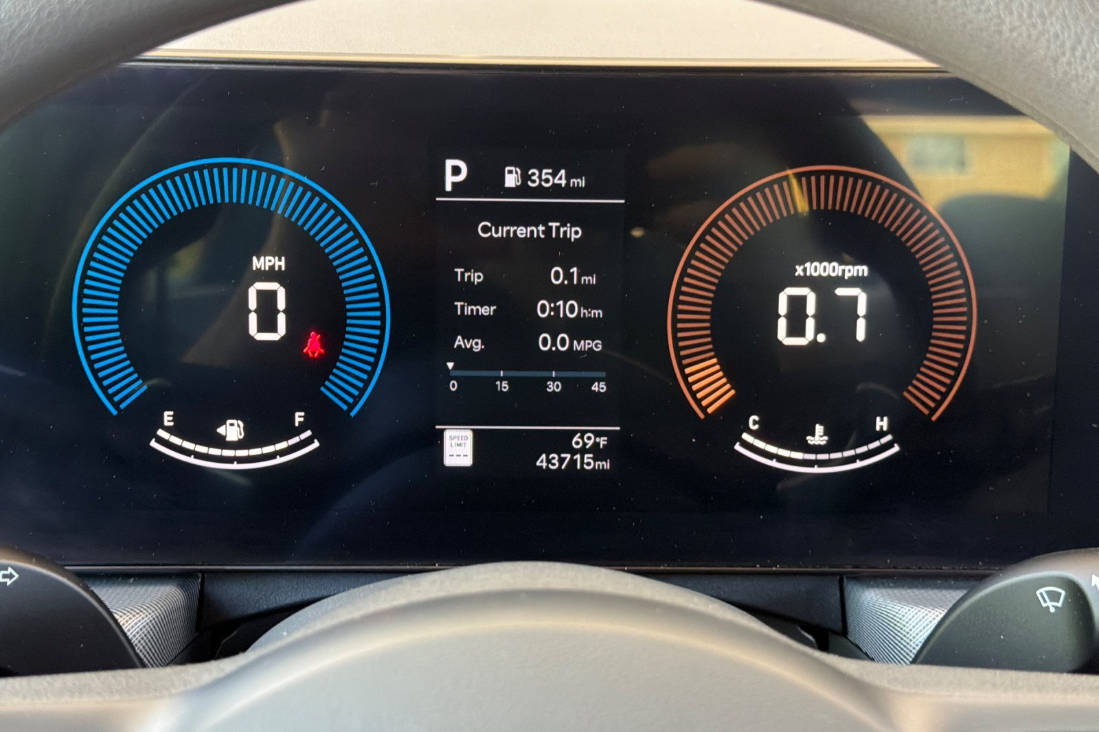 Used 2025 Portofino Gray Hyundai SEL image 23