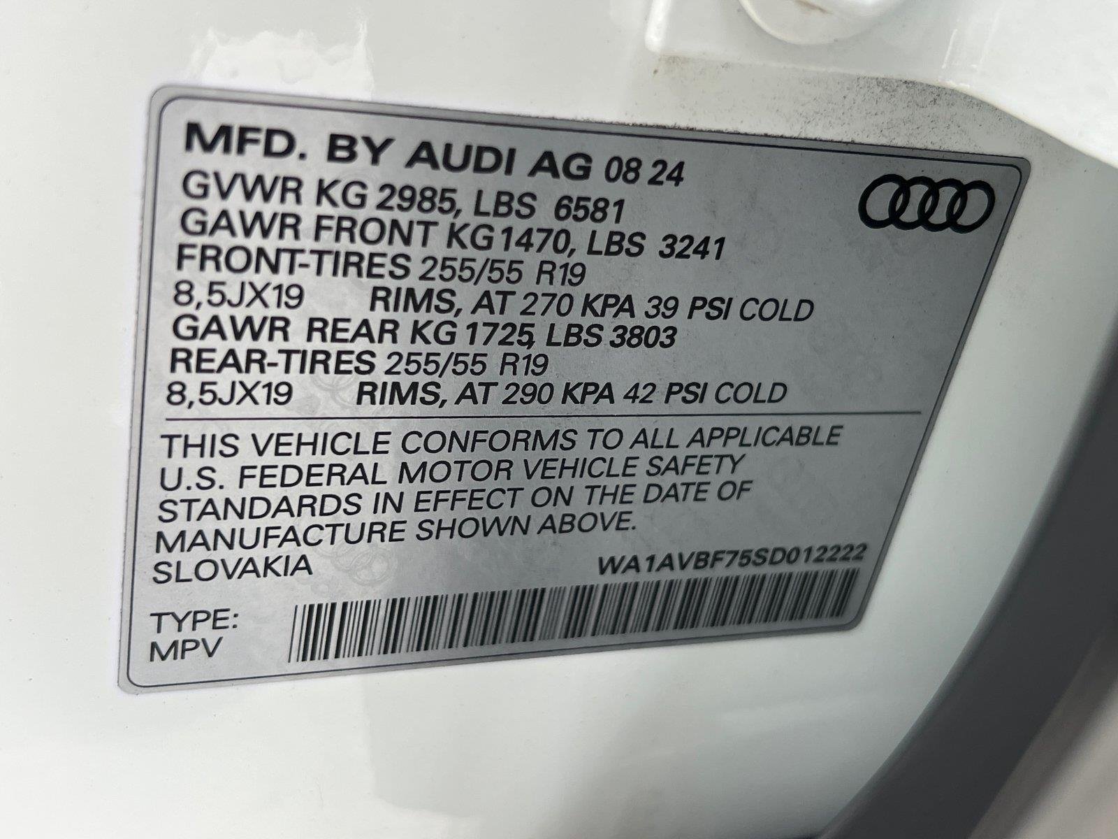 Used 2025 Carrara White Audi Premium image 35