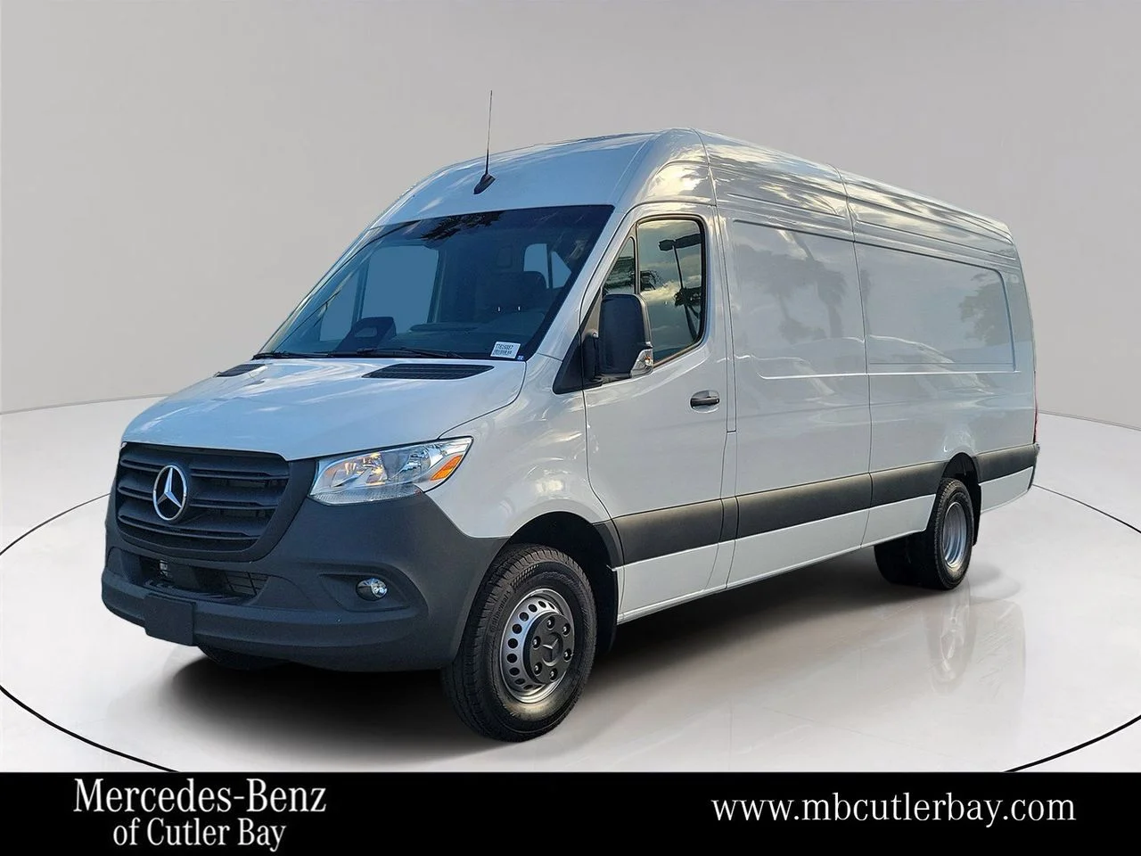 New 2026 Arctic White Mercedes-Benz Cargo 170 WB image 1