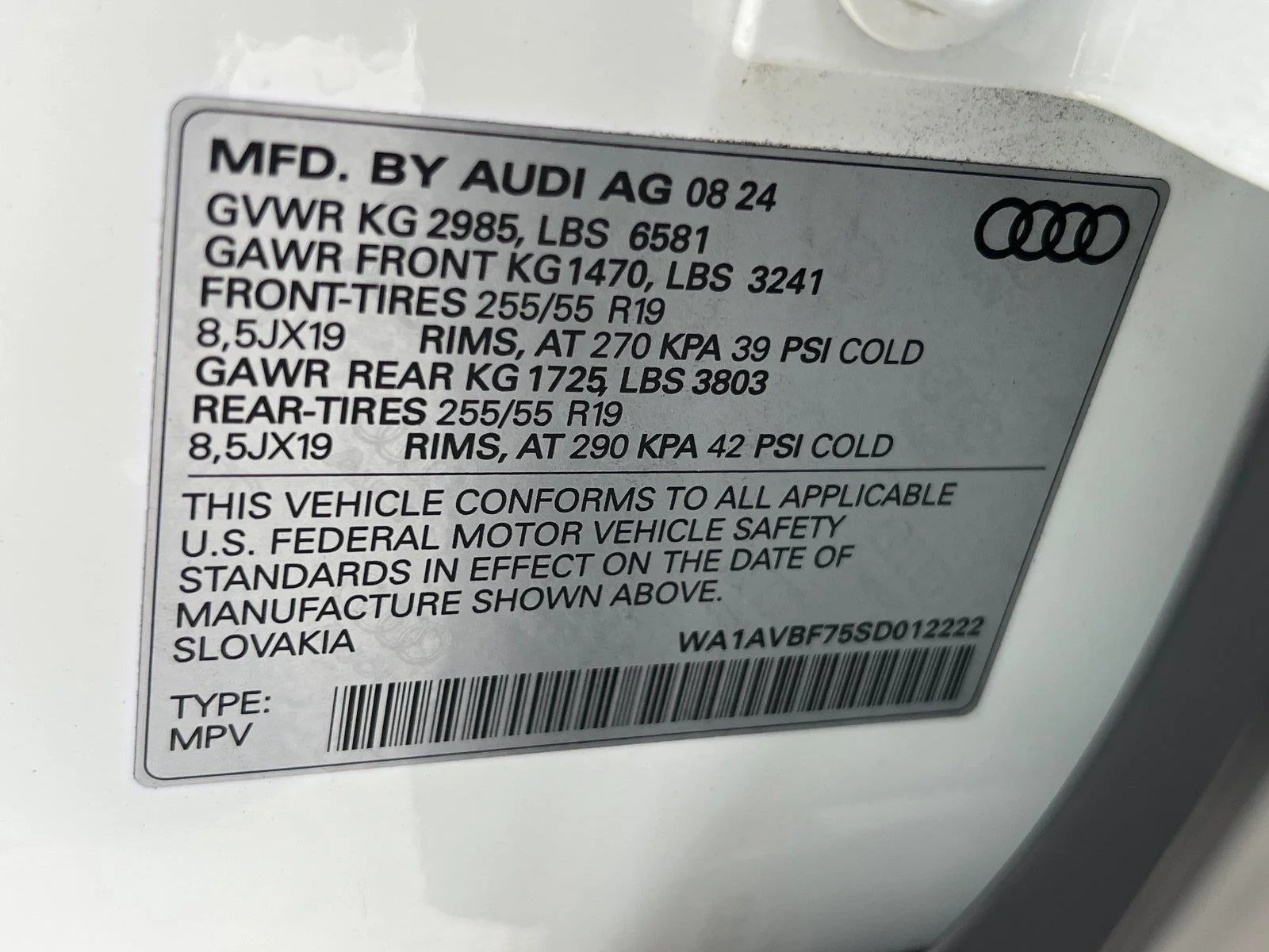 Certified Used 2025 Carrara White Audi Premium image 35