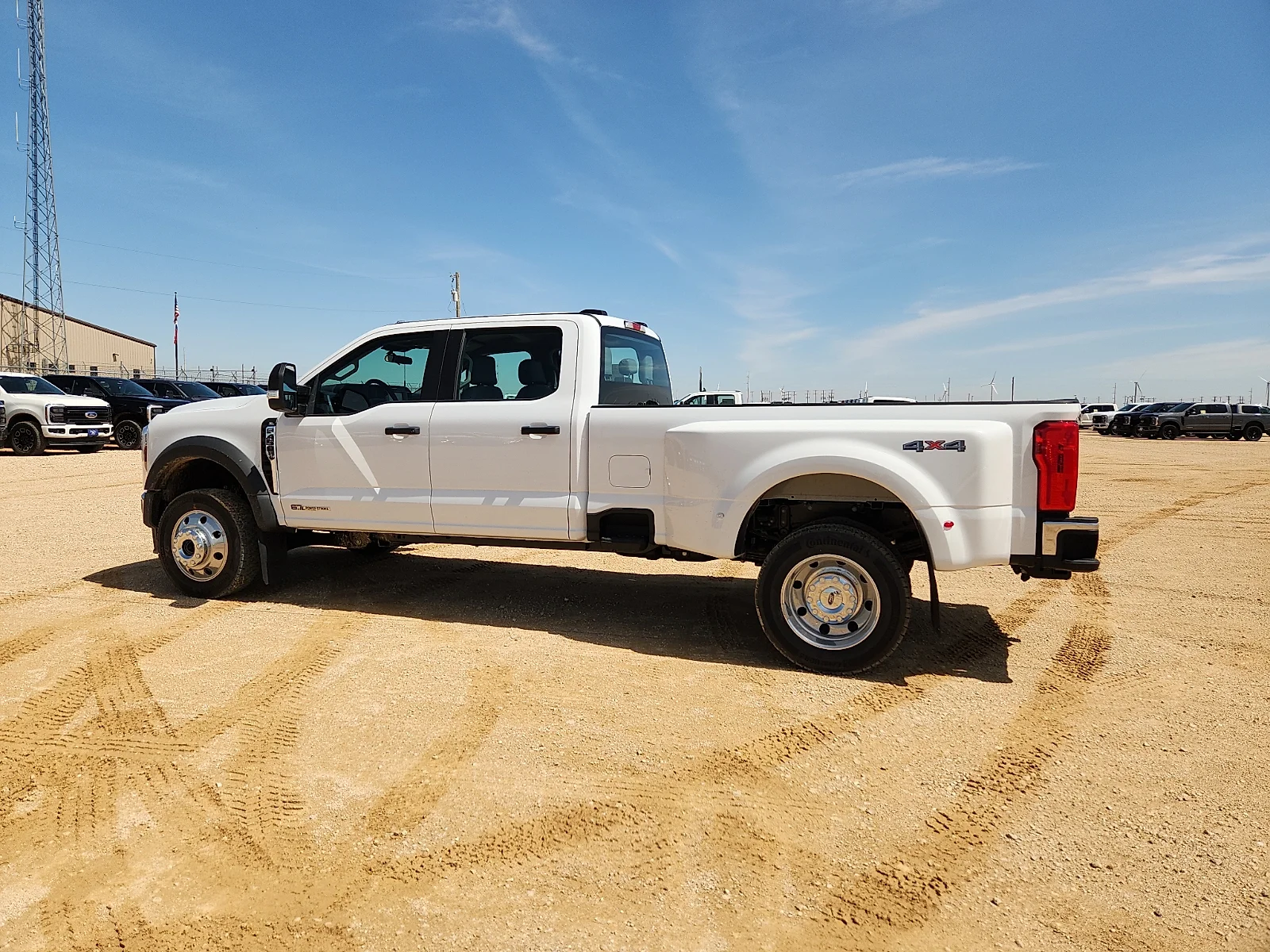 New 2026 Oxford White Ford F-450® XL image 4