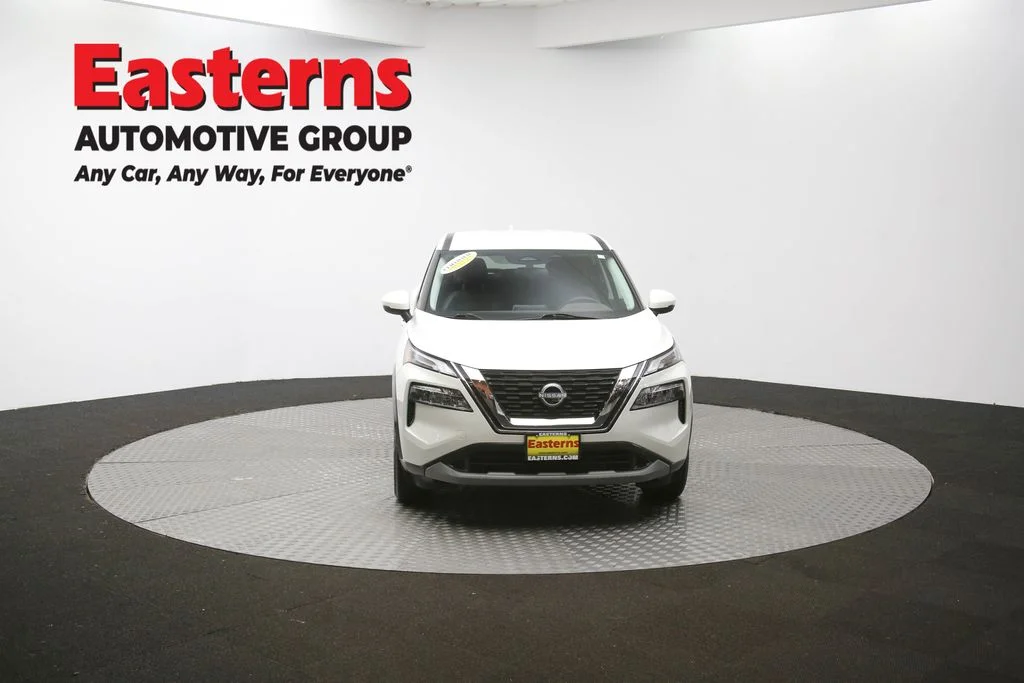Used 2022 White Nissan SV image 50