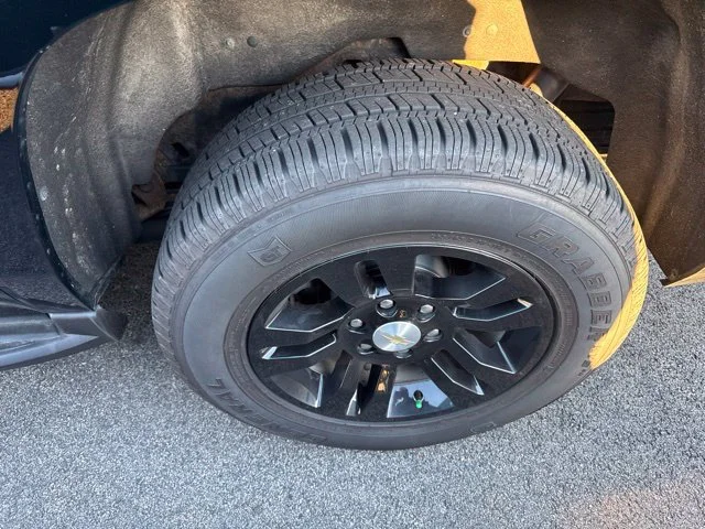 Used 2019 Black Chevrolet LT image 5