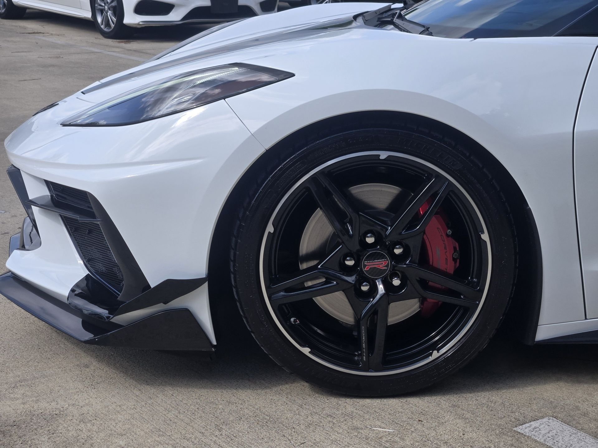 Used 2022 Arctic White Chevrolet Stingray image 10