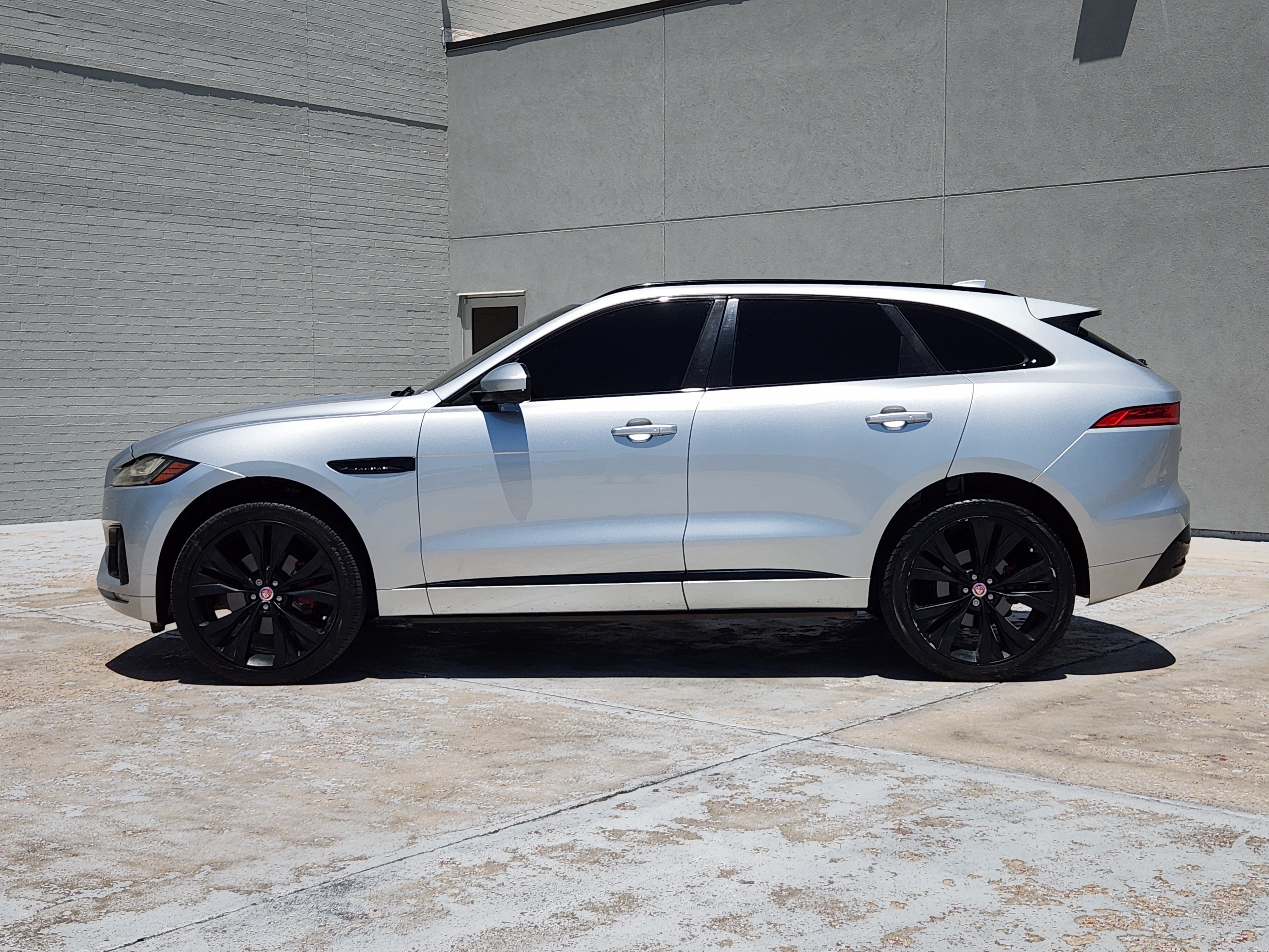 Used 2017 Silver Jaguar S image 4