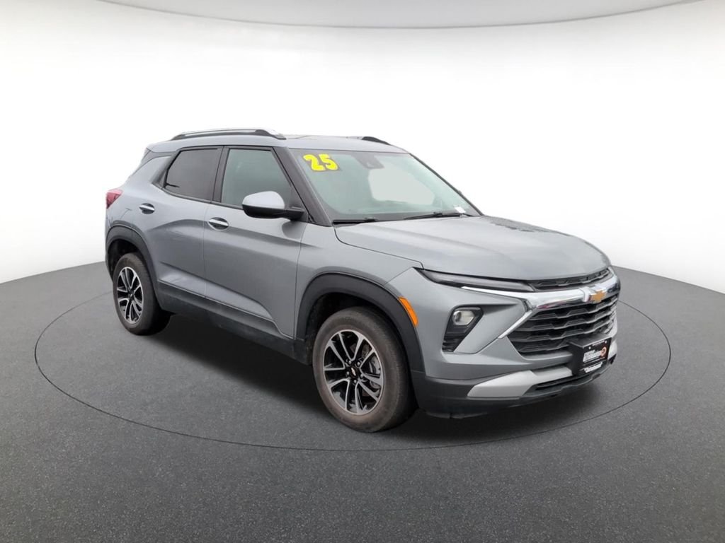 Used 2025 Gray Chevrolet LT image 3
