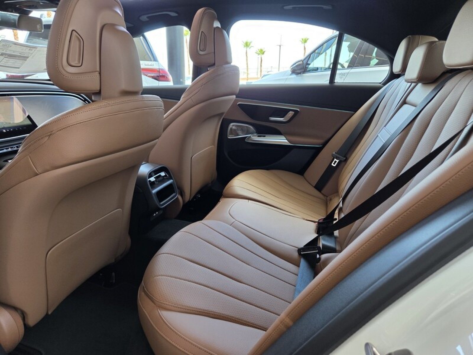 New 2026 Polar White Mercedes-Benz E 350 RWD Sedan image 12
