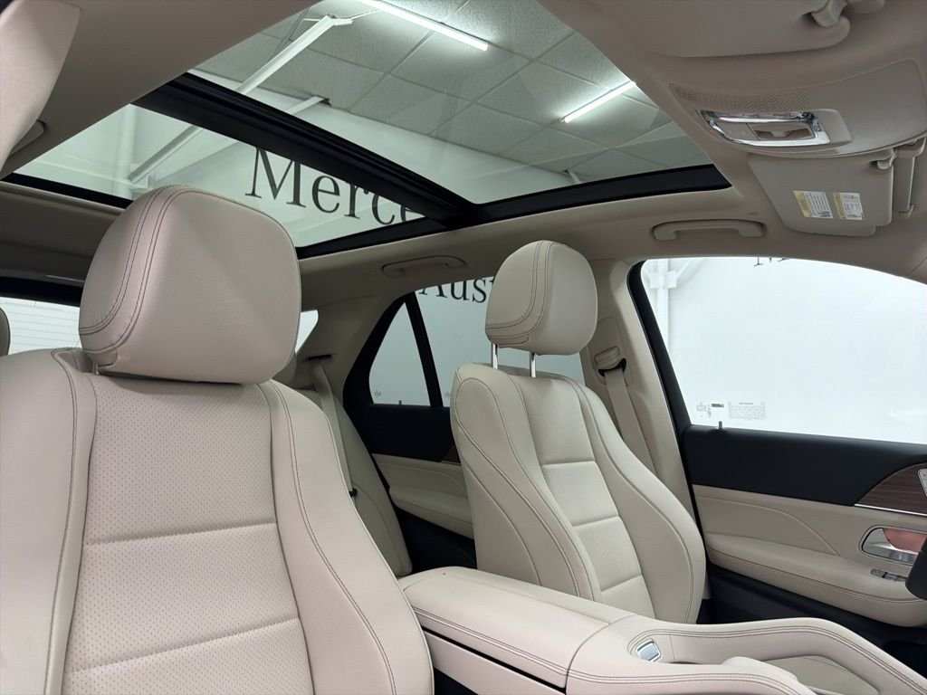 Used 2026 White Mercedes-Benz GLE 350 image 29
